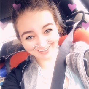 Meet your Posher, Amanda